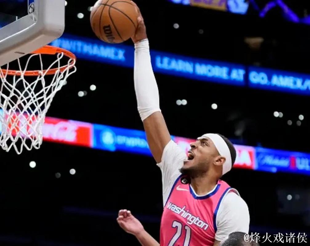 加福德出战13分钟,投篮1中1得到2分2篮板2助攻1抢断1盖帽 加福德出战13分钟,投篮1中1得到2分2篮板2助攻1抢断1盖帽